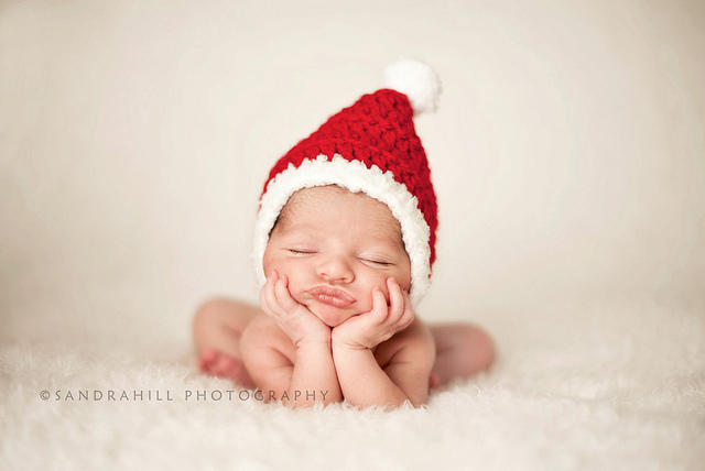 baby-christmas-infant-photography-santa-claus-favim-com-280891.jpg